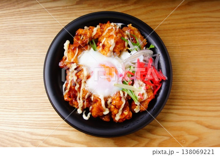唐揚げ丼 唐揚げ丼 138069221