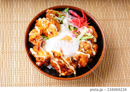 唐揚げ丼 唐揚げ丼 138069226