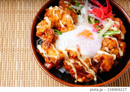 唐揚げ丼 唐揚げ丼 138069227