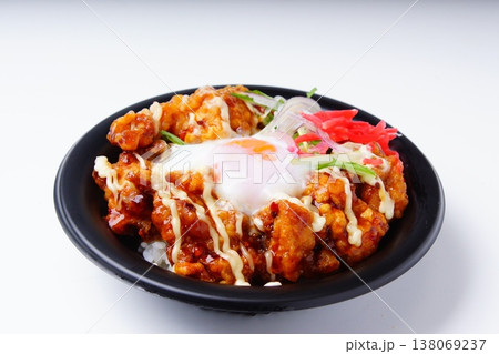 唐揚げ丼 唐揚げ丼 138069237