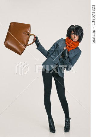 Fashion lady equilibrations with bag Fashion lady equilibrations with bag 138073823