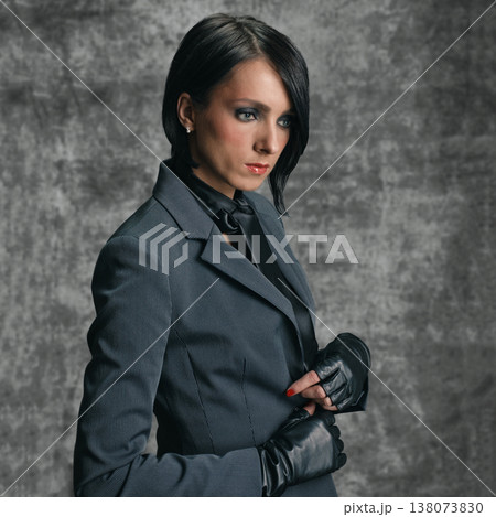 Trendy minded businesswoman 138073830