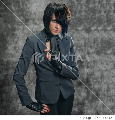 Stylish modern businesswoman Stylish modern businesswoman 138073832