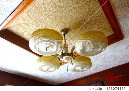 洋室の照明_昭和 138074185