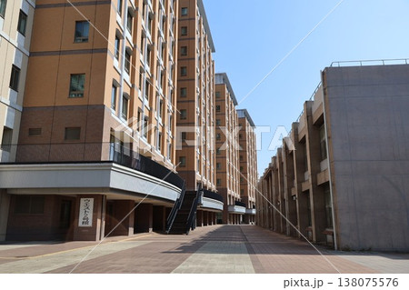 九州大学伊都キャンパス・理系ウエスト2号館 九州大学伊都キャンパス・理系ウエスト2号館 138075576