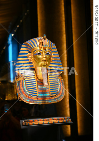 ツタンカーメン王　黄金のマスク　大エジプト博物館 138075856