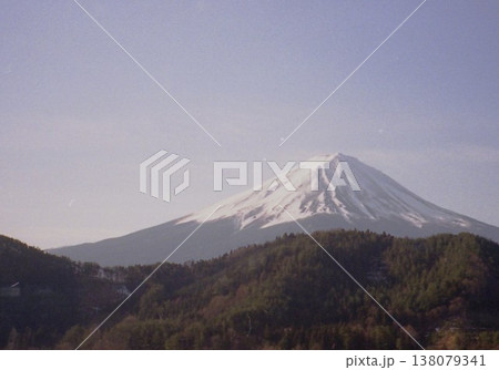 河口湖から西湖寄りの「富士山」 河口湖から西湖寄りの「富士山」 138079341
