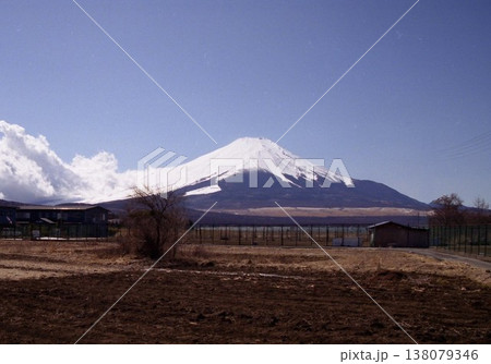 山梨県、山中湖村からの「富士山」 山梨県、山中湖村からの「富士山」 138079346