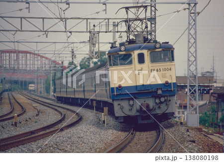 EF65 1004牽引 20系臨時特急「あかつき」回送EF65 138080198