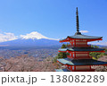 山梨県 新倉山浅間神社 忠霊塔 富士山と桜 2025 春 138082289