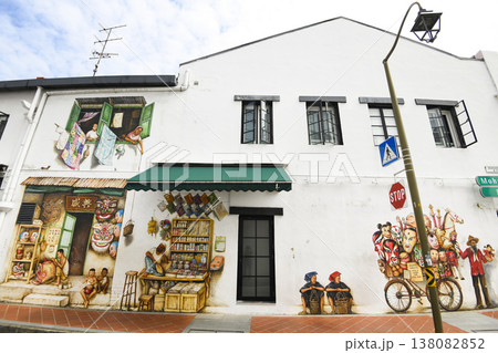 Painting view of Old Trades Mural along Mohammed Ali Lane in Chinatown, Singapore. Painting view of Old Trades Mural along Mohammed Ali Lane in Chinatown, Singapore. 138082852