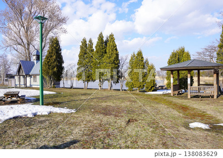 北村中央公園(ヘラブナ広場)の春 北村中央公園(ヘラブナ広場)の春 138083629