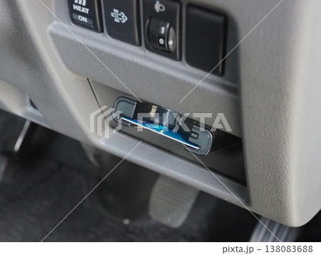 ETC車載器とETCカード ETC車載器とETCカード 138083688
