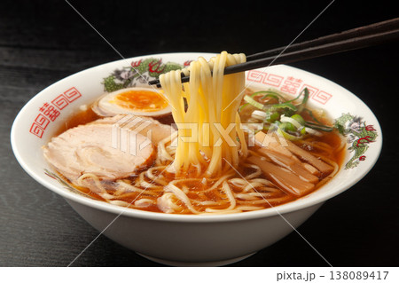 醤油ラーメン 醤油ラーメン 138089417