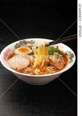 醤油ラーメン 醤油ラーメン 138089419