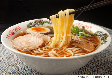 醤油ラーメン 醤油ラーメン 138089421