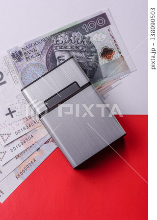 Metal cigarette box, harmful habits, nicotine use and the risk of cancer. Cigarette box 138090503