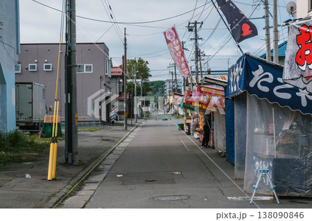 [稚内駅前]日本最北端の街で開かれた夏祭りの風景 138090846