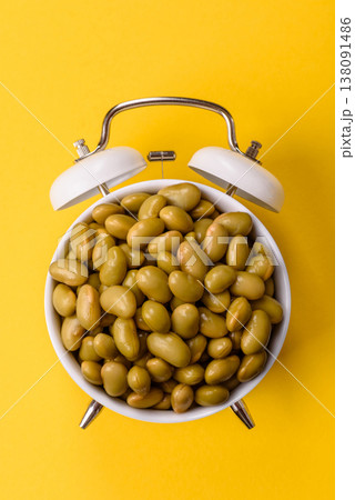 Canned green edamame beans as a healthy vegan ingredient. Edamame beans Canned green edamame beans as a healthy vegan ingredient. Edamame beans 138091486