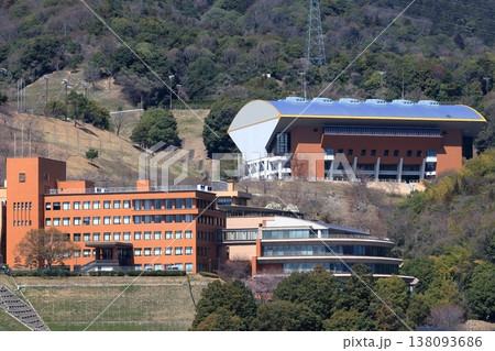 武田山と広島経済大学(広島市安佐南区) 武田山と広島経済大学(広島市安佐南区) 138093686