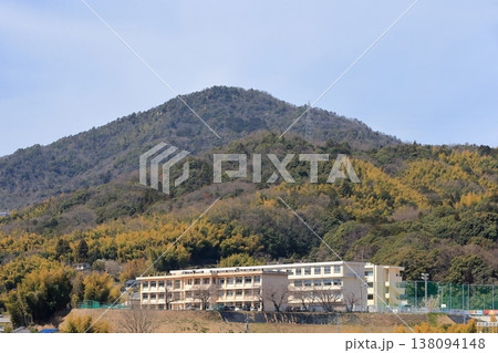 武田山と広島市立祇園中学校（広島市安佐南区） 138094148