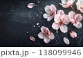黒板アート風 桜の花びらが舞う手書きイラスト コピースペース付 138099946