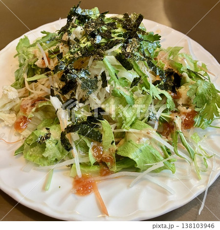 冬大根と春菊のサラダ 138103946