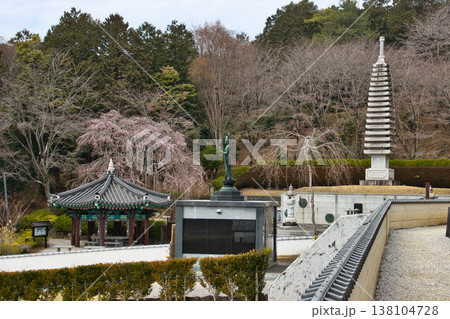 高麗山聖天院勝楽寺 慰霊塔と八角堂 埼玉県日高市 高麗山聖天院勝楽寺 慰霊塔と八角堂 埼玉県日高市 138104728