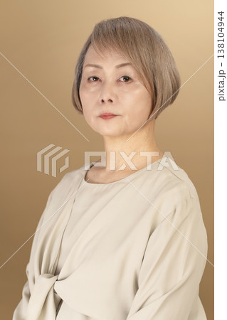 シニア女性のヘアスタイル 138104944