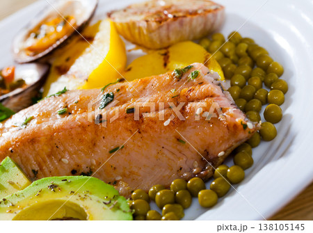 Trout fillets with dog cockles and vegetables 138105145
