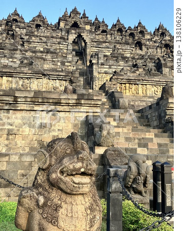 インドネシア ボロブドゥール寺院 インドネシア ボロブドゥール寺院 138106229