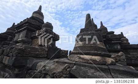 インドネシア　ボロブドゥール寺院 138106238