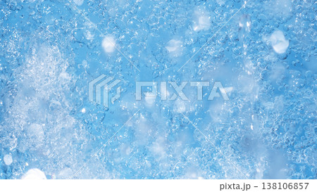 キラキラ水面　夏空のイメージ素材 138106857