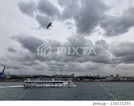 トルコ イスタンブール ボスポラス海峡冬景色 トルコ イスタンブール ボスポラス海峡冬景色 138111255