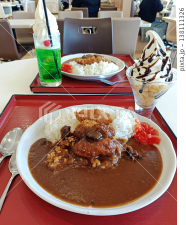 カレーライスとおやつ カレーライスとおやつ 138111326