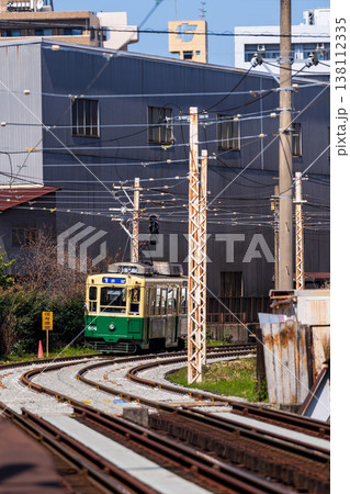 市街地を走る長崎市電 市街地を走る長崎市電 138112335