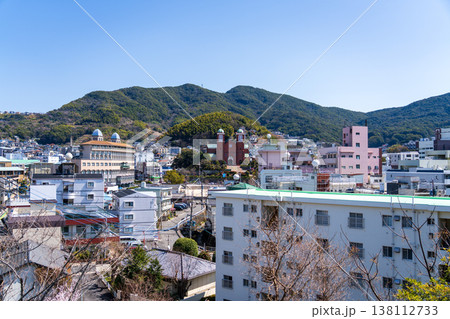 高台から見下ろす浦上天主堂 138112733