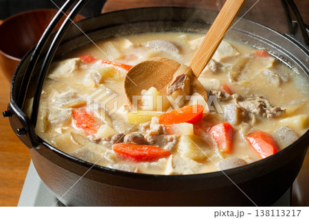 豚汁 138113217