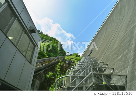 神奈川県相模原の宮ヶ瀬ダムとインクライン 神奈川県相模原の宮ヶ瀬ダムとインクライン 138113516