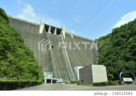 神奈川県相模原の宮ヶ瀬ダム 138113563