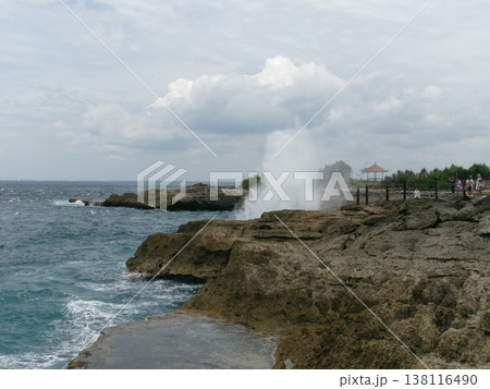 インドネシア レンボンガン島 海 138116490