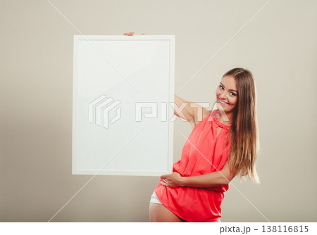 Cute fashion woman with blank empty white banner. 138116815