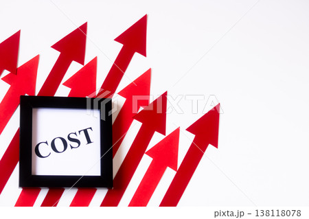 右上がりの矢印 右上がりの矢印 138118078