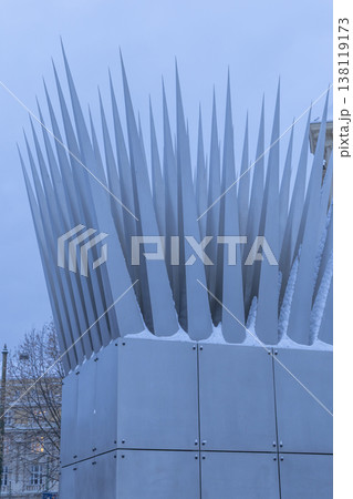 Metronome sculpture sharp spikes in Alsovo nabrezi, Prague Metronome sculpture sharp spikes in Alsovo nabrezi, Prague 138119173