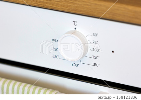 Modern kitchen oven with temperature control 138121836