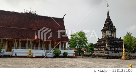 ワット・マハータート【ラオス・ルアンパバーン】 138122100