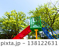 カラフルな滑り台 138122631