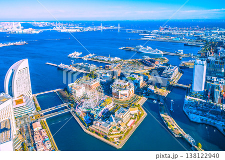 日本の横浜都市景観連節2台と3隻日本の豪華客船が横浜港に集結の超珍景!にっぽん丸や三井オ…、飛鳥Ⅱ 日本の横浜都市景観連節2台と3隻日本の豪華客船が横浜港に集結の超珍景!にっぽん丸や三井オ…、飛鳥Ⅱ 138122940