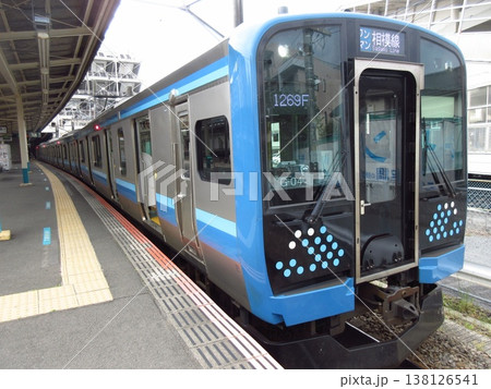 JR東日本の相模線で運行されているE131系5000番台 138126541