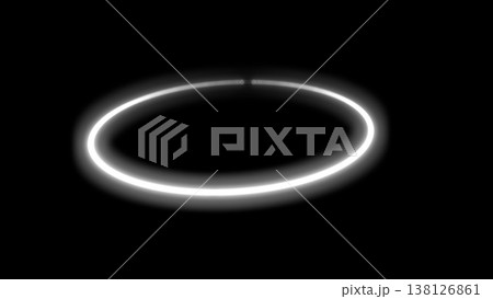 暗闇に浮かぶ白い光の輪 138126861